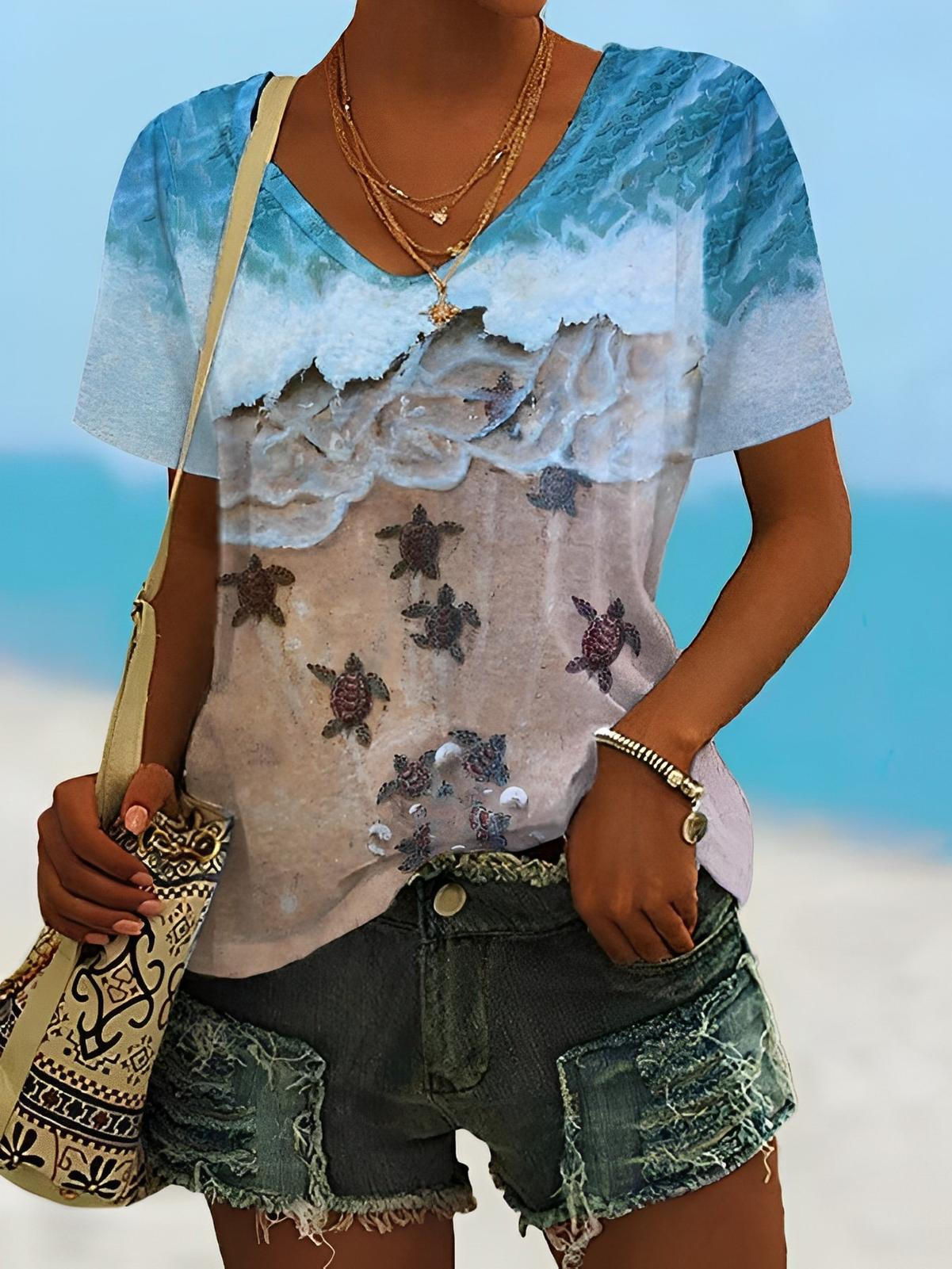 V-neck Sea Turtle Ocean Print T-Shirt
